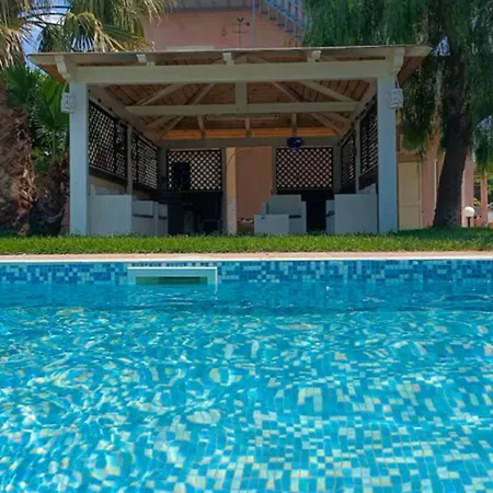 Rosa Dei Venti With Pool Villa